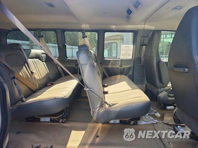 Zdjęcie 11 z 13 samochodu: 2018 CHEVROLET EXPRESS G2500 LS VIN:1GAWGEFP0J1200209 - miniatura