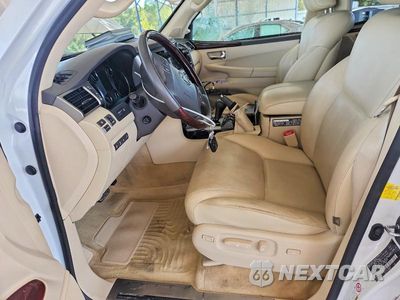 Zdjęcie 7 z 12 samochodu: 2015 LEXUS LX 570 VIN:JTJHY7AX8F4166748 - miniatura