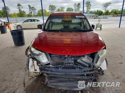Piąte zdjęcie samochodu w środku: 2018 NISSAN ROGUE SV VIN:5N1AT2MT2JC833287 - miniatura