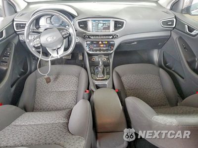 Zdjęcie 8 z 12 samochodu: 2019 HYUNDAI IONIQ SEL VIN:KMHC75LC5KU137633 - miniatura