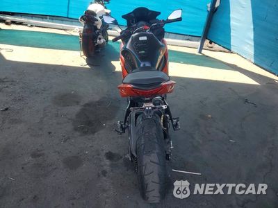 Czwarte zdjęcie samochodu z boku: 2014 KAWASAKI EX650 F VIN:JKAEXEF16EDA15341 - miniatura