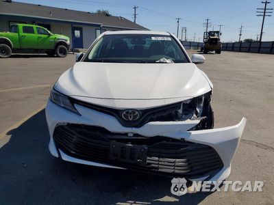 Piąte zdjęcie samochodu w środku: 2020 TOYOTA CAMRY LE VIN:4T1L11AK9LU995337 - miniatura