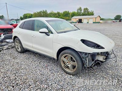Czwarte zdjęcie samochodu z boku: 2015 PORSCHE MACAN S VIN:WP1AB2A58FLB74277 - miniatura