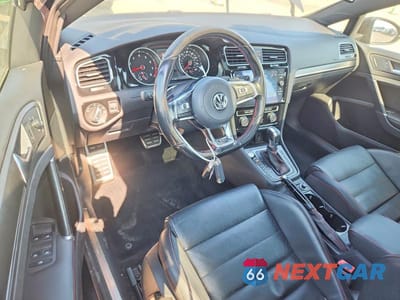 Zdjęcie 8 z 13 samochodu: 2018 VOLKSWAGEN GTI S/SE VIN:3VW447AUXJM250471 - miniatura