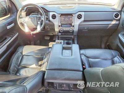 Zdjęcie 8 z 12 samochodu: 2021 TOYOTA TUNDRA CREWMAX SR5 VIN:5TFEY5F14MX286315 - miniatura