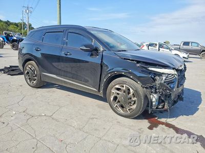 Czwarte zdjęcie samochodu z boku: 2023 KIA SPORTAGE SX PRESTIGE VIN:5XYK53AF7PG128710 - miniatura