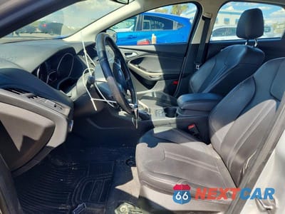 Zdjęcie 7 z 12 samochodu: 2012 FORD FOCUS SEL VIN:1FAHP3M2XCL206351 - miniatura