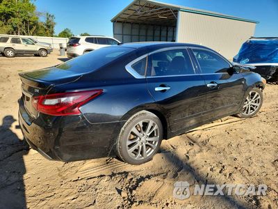 Trzecie zdjęcie samochodu z tyłu: 2018 NISSAN ALTIMA 2.5 SR VIN:1N4AL3AP2JC277098 - miniatura
