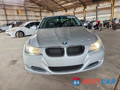 Piąte zdjęcie samochodu w środku: 2009 BMW 3ER 328 I VIN:WBAPH735X9E128587 - miniatura
