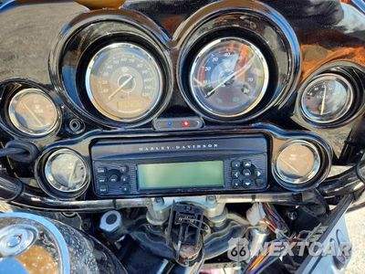 Zdjęcie 7 z 9 samochodu: 2010 HARLEY-DAVIDSON FLHTK VIN:1HD1KEM33AB654947 - miniatura