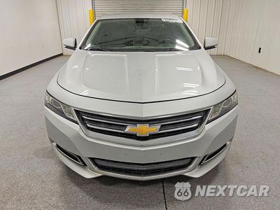 Piąte zdjęcie samochodu w środku: 2018 CHEVROLET IMPALA LT VIN:1G1105SA9JU130157 - miniatura