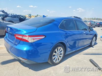 Trzecie zdjęcie samochodu z tyłu: 2019 TOYOTA CAMRY LE VIN:4T1B11HK2KU179893 - miniatura