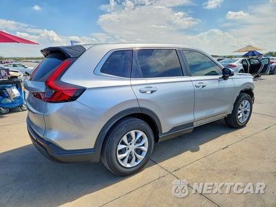 Trzecie zdjęcie samochodu z tyłu: 2025 HONDA CR-V LX VIN:2HKRS4H20SH473627 - miniatura