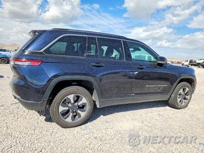 Trzecie zdjęcie samochodu z tyłu: 2024 JEEP GRAND CHEROKEE LIMITED 4XE VIN:1C4RJYB6XR8958114 - miniatura