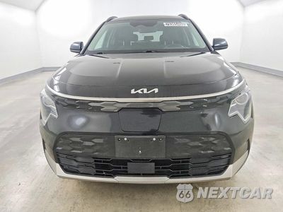 Piąte zdjęcie samochodu w środku: 2023 KIA NIRO WIND VIN:KNDCR3L11P5034664 - miniatura