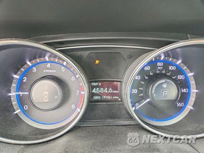 Zdjęcie 9 z 13 samochodu: 2011 HYUNDAI SONATA GLS VIN:5NPEB4AC3BH067035 - miniatura