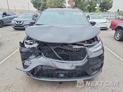 Piąte zdjęcie samochodu w środku: 2023 CHRYSLER PACIFICA LIMITED VIN:2C4RC1GG7PR570861 - miniatura
