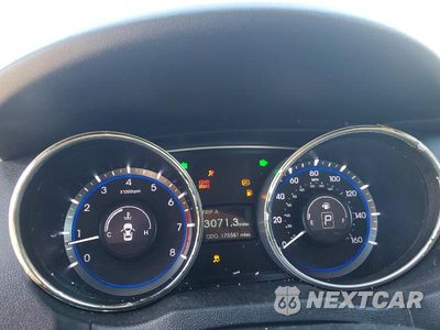 Zdjęcie 9 z 12 samochodu: 2011 HYUNDAI SONATA SE VIN:5NPEC4AC3BH299406 - miniatura