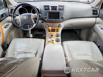 Zdjęcie 8 z 13 samochodu: 2008 TOYOTA HIGHLANDER HYBRID LIMITED VIN:JTEEW44A482017829 - miniatura