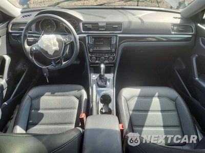 Zdjęcie 8 z 12 samochodu: 2019 VOLKSWAGEN PASSAT SE R-LINE VIN:1VWMA7A31KC006887 - miniatura