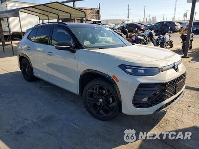 Czwarte zdjęcie samochodu z boku: 2026 VOLKSWAGEN TIGUAN SE R-LINE BLACK VIN:3VVHR7RM2TM030661 - miniatura