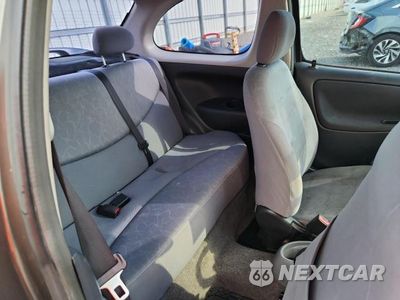 Zdjęcie 10 z 12 samochodu: 2003 TOYOTA ECHO BASE VIN:JTDAT123730259565 - miniatura