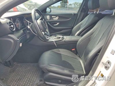 Zdjęcie 7 z 12 samochodu: 2019 MERCEDES-BENZ E 300 4MATIC VIN:WDDZF4KB5KA571837 - miniatura