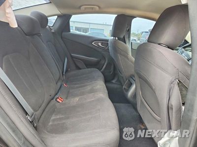 Zdjęcie 10 z 12 samochodu: 2015 CHRYSLER 200 LIMITED VIN:1C3CCCAB1FN574824 - miniatura