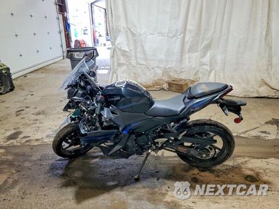 Trzecie zdjęcie samochodu z tyłu: 2025 KAWASAKI EX500 A VIN:ML5EXGJ14SDA40169 - miniatura