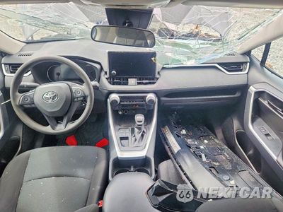 Zdjęcie 8 z 12 samochodu: 2023 TOYOTA RAV4 LE VIN:2T3H1RFV7PC245733 - miniatura