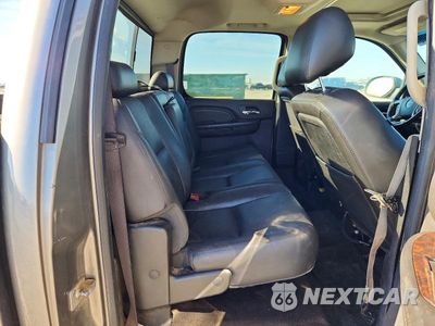 Zdjęcie 10 z 12 samochodu: 2013 GMC SIERRA K1500 DENALI VIN:3GTP2XE27DG147770 - miniatura