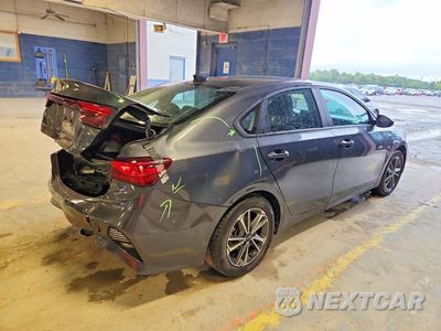 Trzecie zdjęcie samochodu z tyłu: 2024 KIA FORTE LXS VIN:3KPF24AD4RE827548 - miniatura