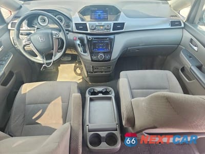 Zdjęcie 8 z 13 samochodu: 2016 HONDA ODYSSEY SE VIN:5FNRL5H38GB152405 - miniatura