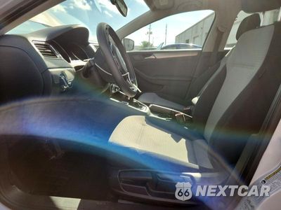Zdjęcie 7 z 13 samochodu: 2017 VOLKSWAGEN JETTA S VIN:3VW2B7AJ6HM293590 - miniatura
