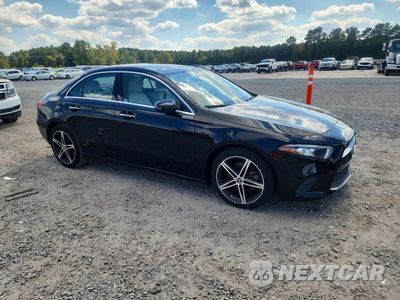 Czwarte zdjęcie samochodu z boku: 2021 MERCEDES-BENZ A 220 VIN:W1K3G4EB4MJ288086 - miniatura