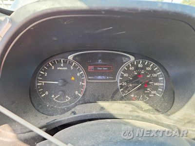 Zdjęcie 9 z 13 samochodu: 2019 NISSAN PATHFINDER SV VIN:5N1DR2MN7KC639854 - miniatura