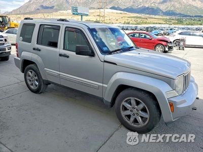 Czwarte zdjęcie samochodu z boku: 2008 JEEP LIBERTY LIMITED VIN:1J8GN58K88W286376 - miniatura
