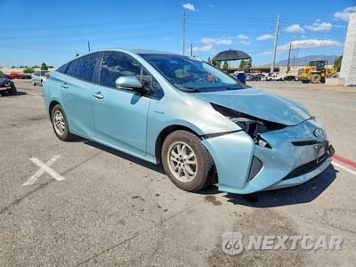 Czwarte zdjęcie samochodu z boku: 2017 TOYOTA PRIUS TWO VIN:JTDKBRFUXH3043434 - miniatura
