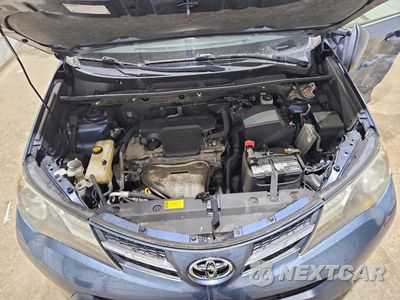 Zdjęcie 12 z 13 samochodu: 2014 TOYOTA RAV4 LE VIN:JTMBFREV3ED063562 - miniatura