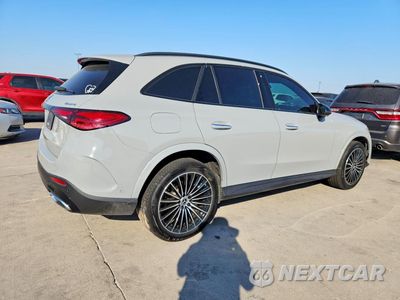 Trzecie zdjęcie samochodu z tyłu: 2026 MERCEDES-BENZ GLC 300 4MATIC VIN:W1NKM4HB8TU135064 - miniatura