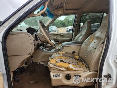Zdjęcie 7 z 14 samochodu: 2002 FORD EXPEDITION EDDIE BAUER VIN:1FMPU18L42LA78124 - miniatura