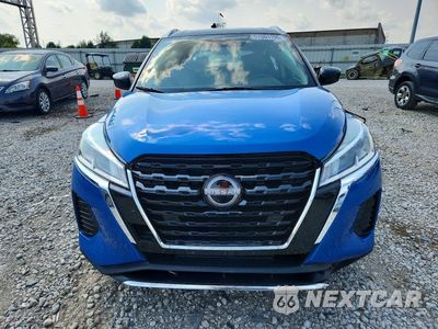 Piąte zdjęcie samochodu w środku: 2022 NISSAN KICKS SV VIN:3N1CP5CV8NL512972 - miniatura