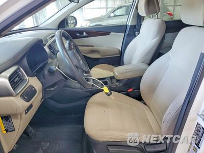 Zdjęcie 7 z 13 samochodu: 2016 KIA SORENTO LX V6 VIN:5XYPG4A56GG076662 - miniatura