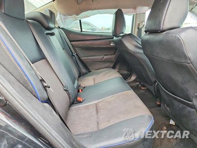 Zdjęcie 10 z 12 samochodu: 2018 TOYOTA COROLLA SE VIN:5YFBURHEXJP823818 - miniatura