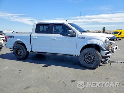 Czwarte zdjęcie samochodu z boku: 2020 FORD F150 SUPERCREW VIN:1FTEW1E43LKE64575 - miniatura