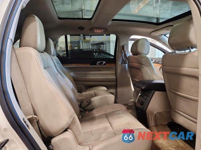 Zdjęcie 11 z 13 samochodu: 2012 LINCOLN MKT VIN:2LMHJ5AT3CBL54085 - miniatura