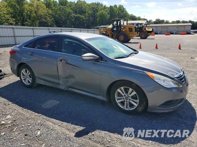 Czwarte zdjęcie samochodu z boku: 2014 HYUNDAI SONATA GLS VIN:5NPEB4AC4EH924628 - miniatura