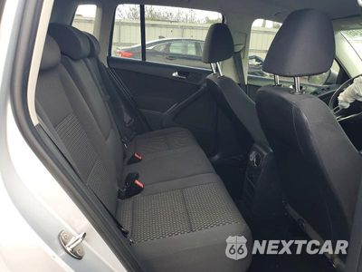 Zdjęcie 11 z 13 samochodu: 2011 VOLKSWAGEN TIGUAN S VIN:WVGBV7AX1BW555274 - miniatura