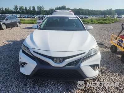 Piąte zdjęcie samochodu w środku: 2019 TOYOTA CAMRY SE VIN:4T1B11HKXKU721533 - miniatura