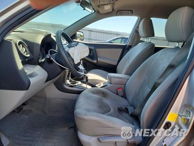 Zdjęcie 7 z 12 samochodu: 2011 TOYOTA RAV4 BASE VIN:2T3ZF4DV0BW095936 - miniatura